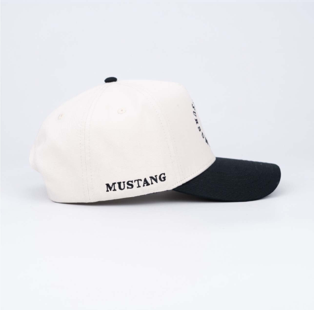 Mustang Panel Cotton Structured SnapBack (Off-White/Black)