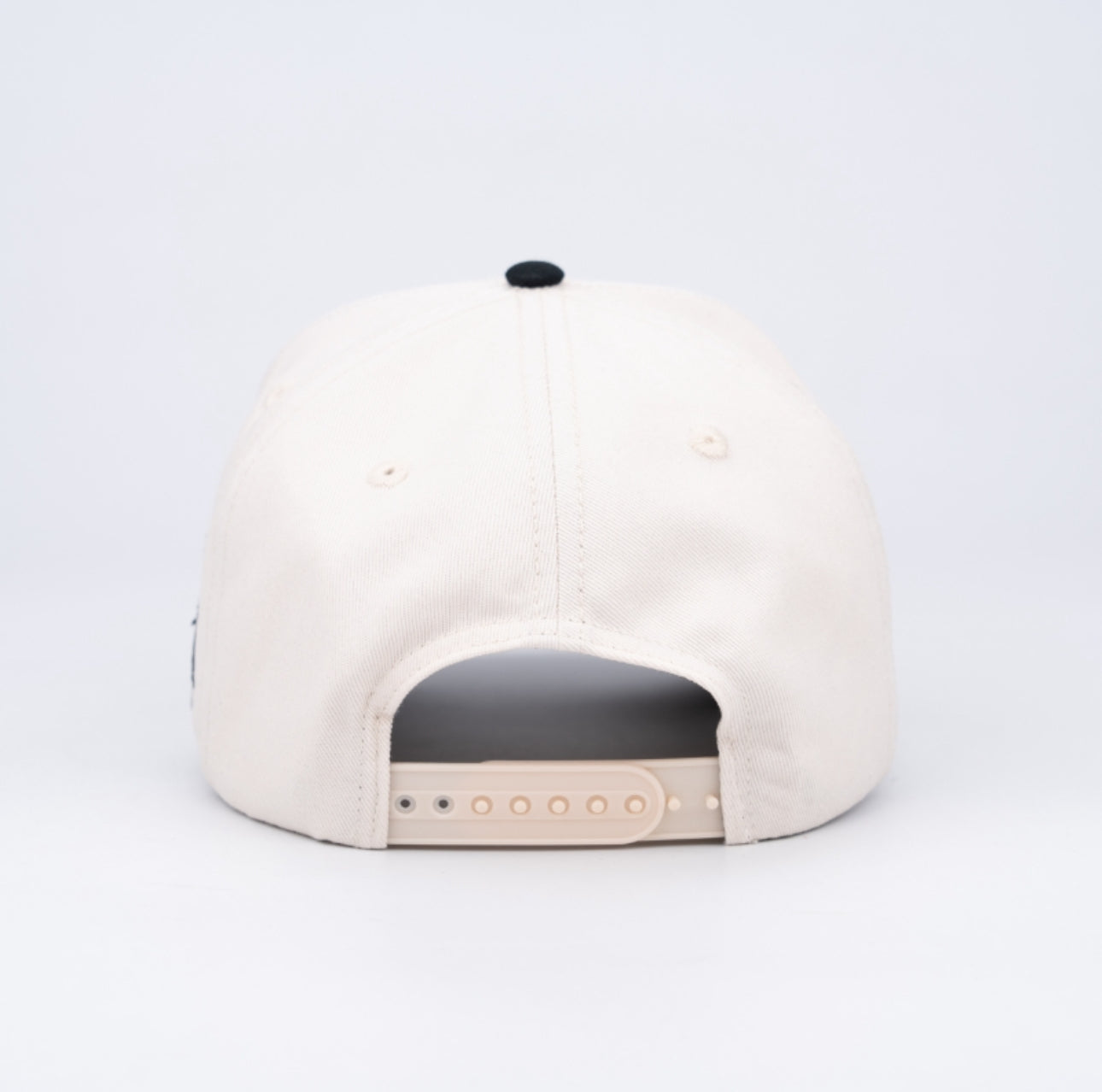 Mustang Panel Cotton Structured SnapBack (Off-White/Black)